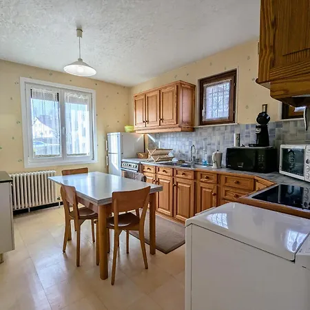 Vakantiehuis Maison A Avec Vue Sur Montagnes, Garage Et Jardin - Fr-1-589-776