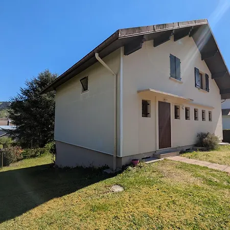 Vakantiehuis Maison A Avec Vue Sur Montagnes, Garage Et Jardin - Fr-1-589-776