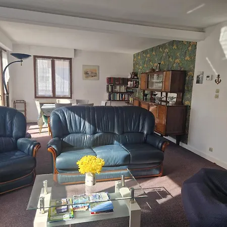 Maison A Avec Vue Sur Montagnes, Garage Et Jardin - Fr-1-589-776