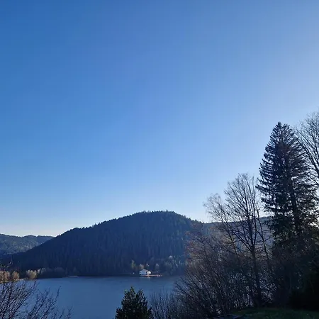 Ferienhaus Maison A Avec Vue Sur Montagnes, Garage Et Jardin - Fr-1-589-776 *